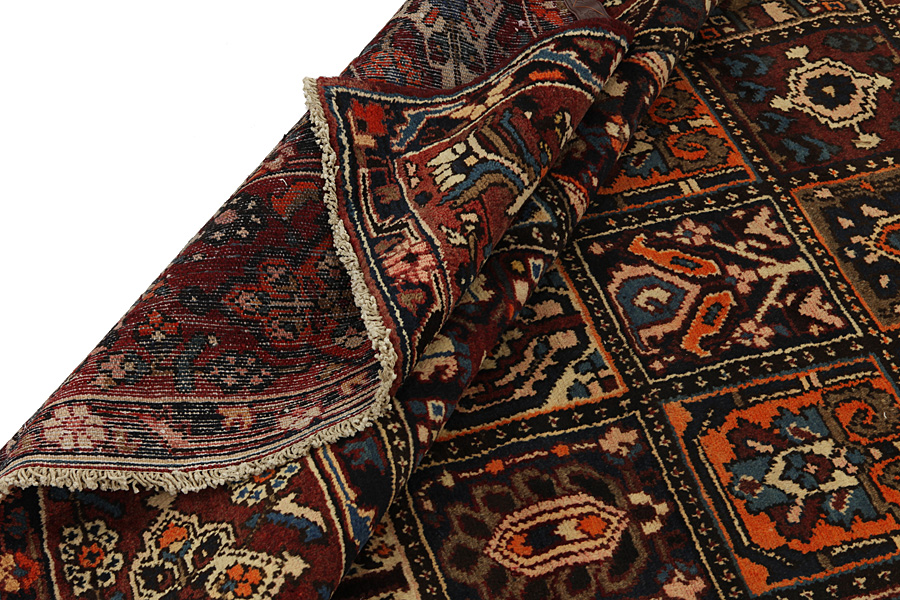 Bakhtiari - Garden Persian Carpet 384x297 - Picture 4