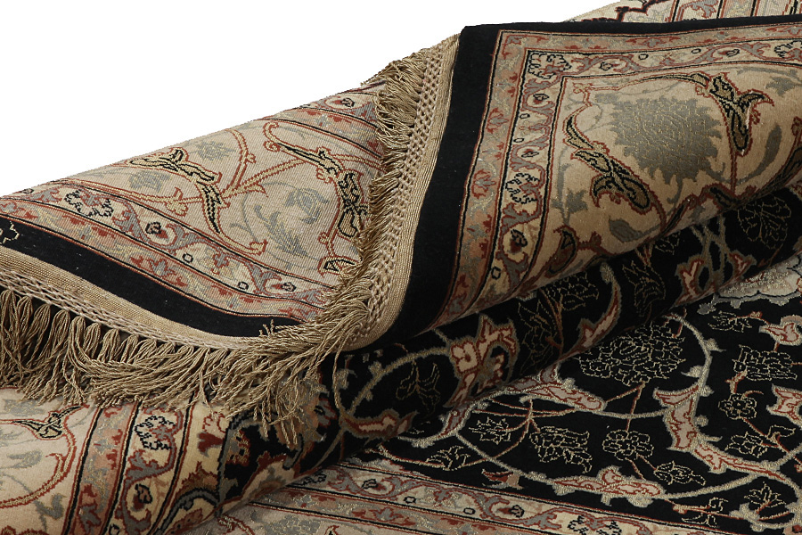 Isfahan Persian Carpet 195x127 - Picture 12