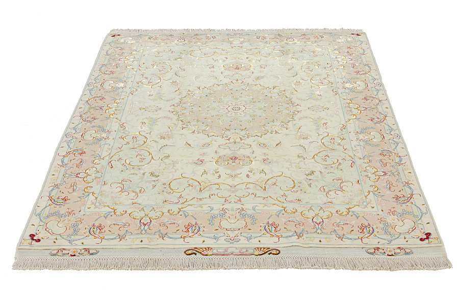 Tabriz Persian Carpet 194x150 - Picture 3