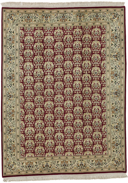 Tabriz Persian Carpet 203x153