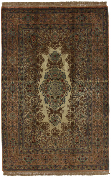 Isfahan Persian Carpet 307x202