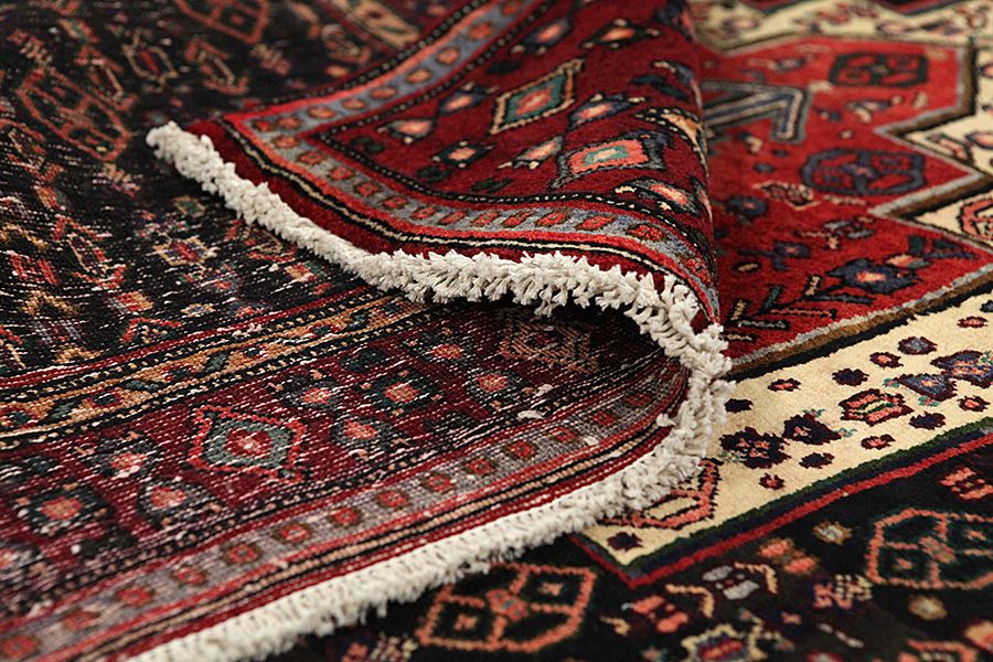 Senneh - Kurdi Persian Carpet 137x130 - Picture 4